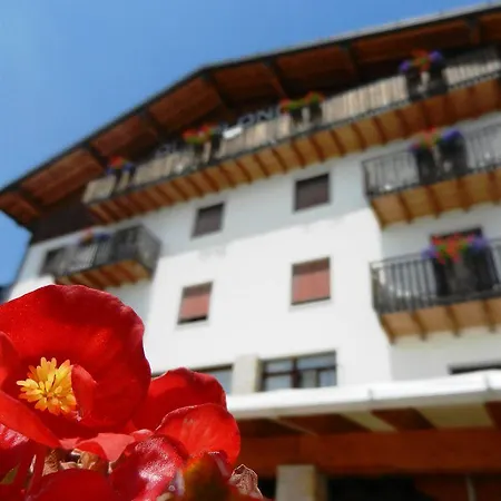 Hotel Milano Bossico